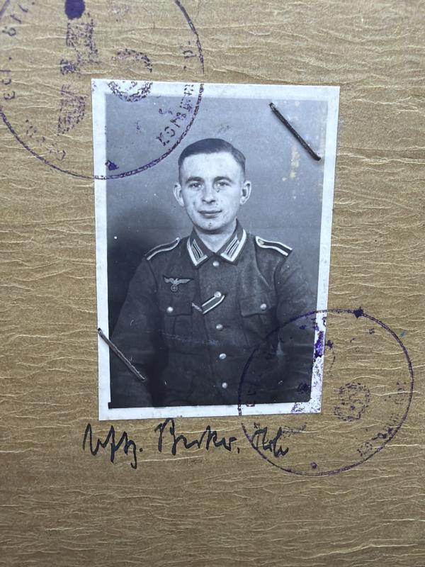 German Army Soldbuch Unteroffizier Heinrich Becker Gren.Regt.57 9th Infantry Division