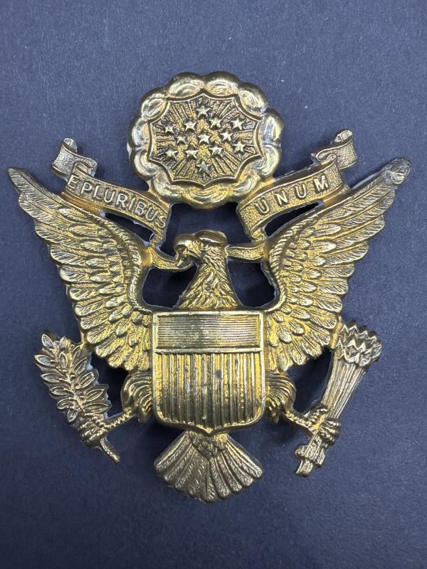 WW2 US Army Officers Cap Badge British Made JR Gaunt London