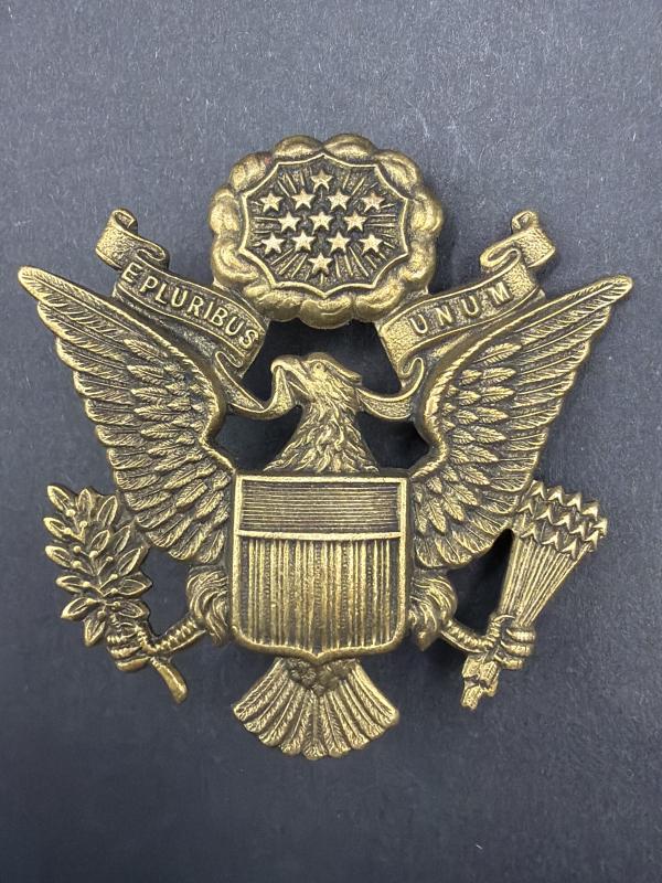 WW2 US Army Officers Cap Badge
