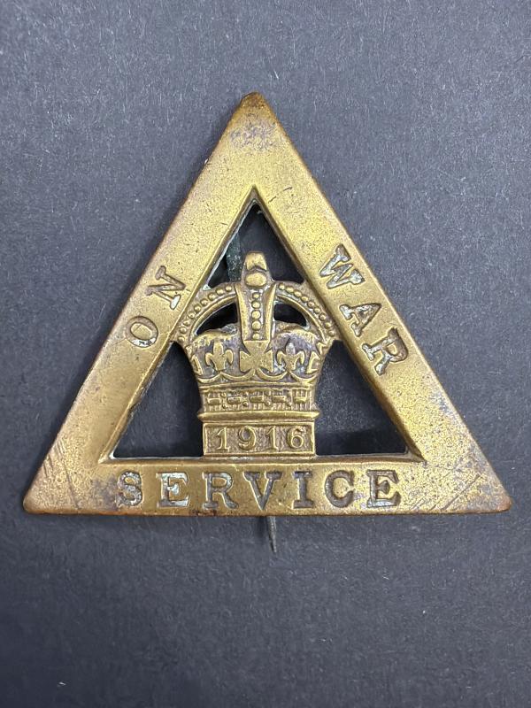 WW1 1916 On War Service Badge 196488 Wylie & Co London