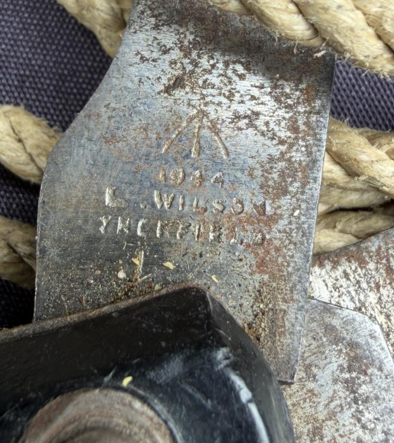 British Army Steel & Bakerlite Jack Knife Dated 1944