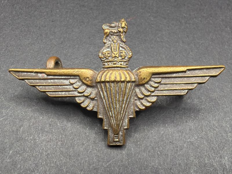 WW2 Parachute Regiment Officers Bronze Collar Badge
