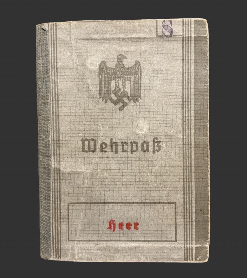 German Army Wehrpass Unteroffizier Werner Karl Lindermann KIA Orel Russia- Seige of Warsaw