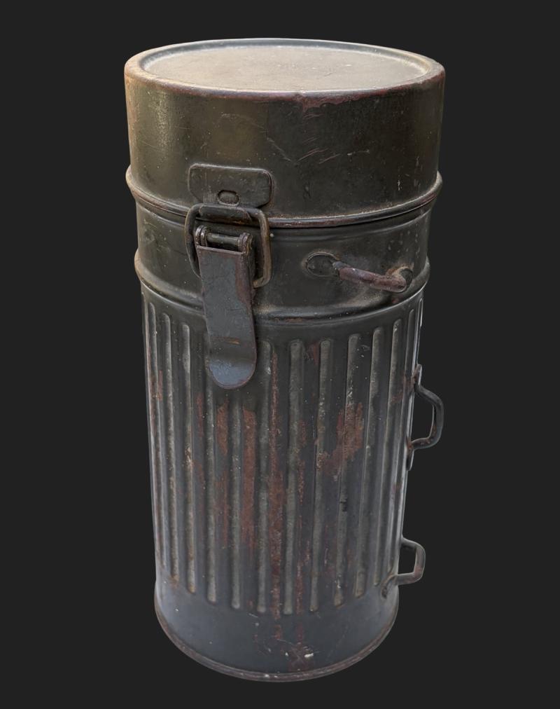 Early German Army 1936 Dated Short Gas Mask Tin