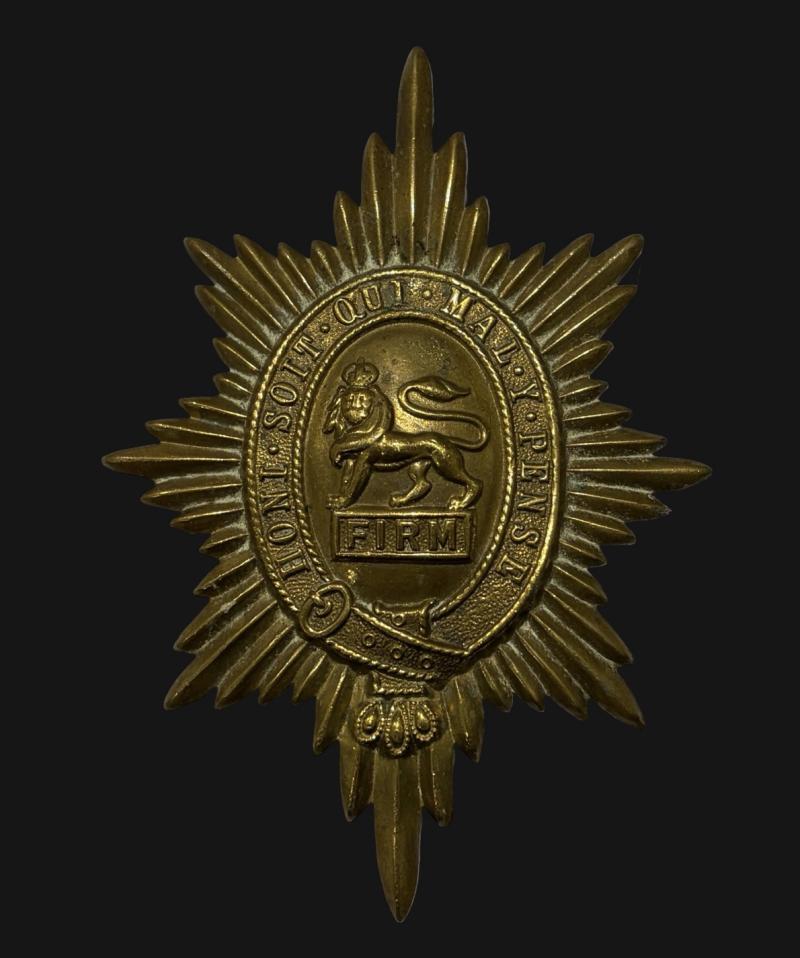 WW2 Worcestershire Regiment Valise Double Locking Badge