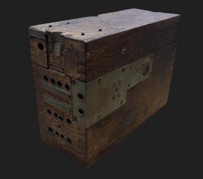 WW1 German Army Feldsprechbatterie Wooden Case