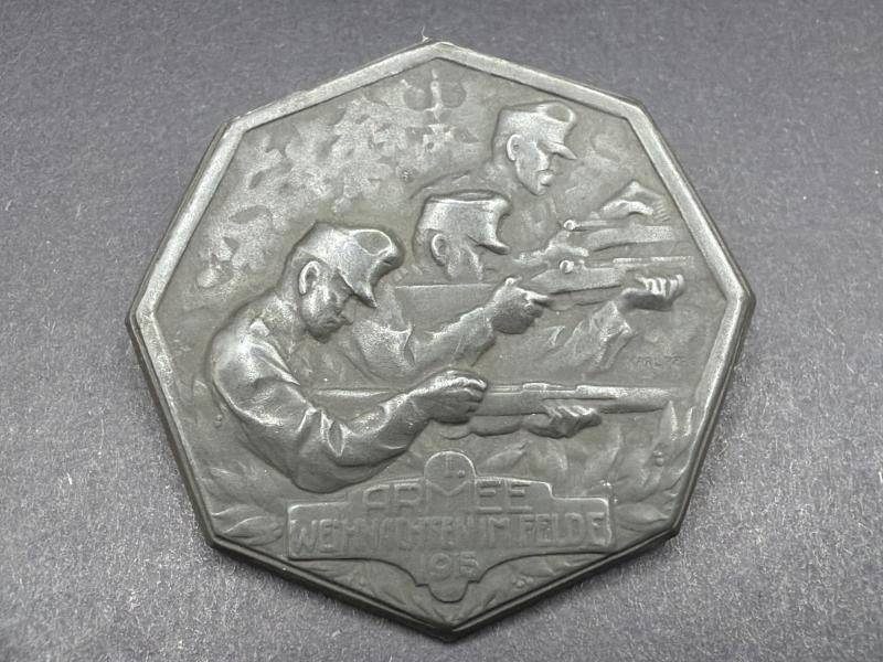 K.u.K. Austro-Hungarian 1st Army Christmas In The Field Cap Badge 1915