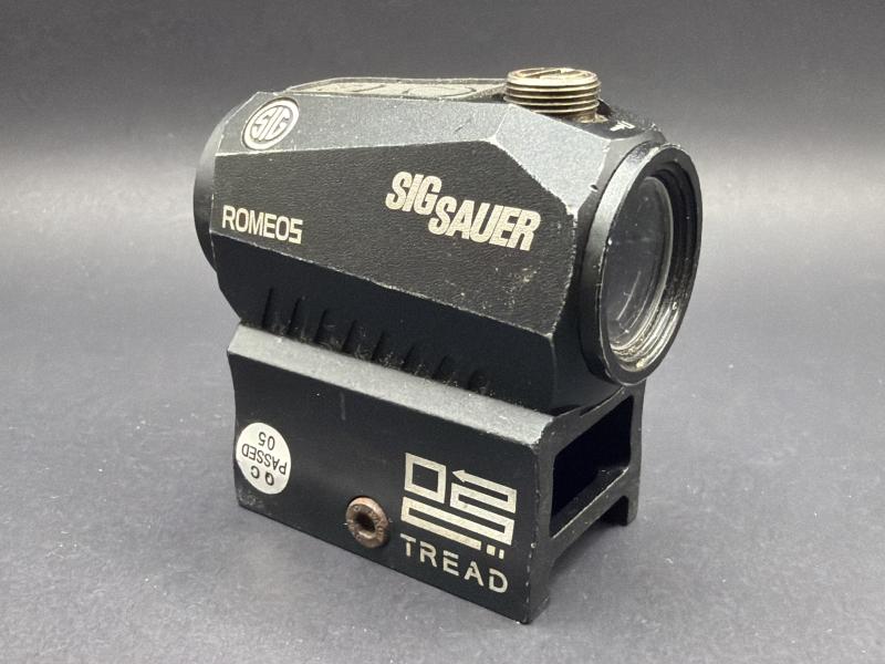 Military Grade SIG SAUER Romeo5 1x20mm Tread Red Dot Sight