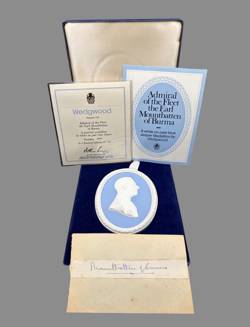 Admiral of the Fleet The Earl Mountbatten of Burma Wedgwood Table Medallion Issue 344/750 With Autograph