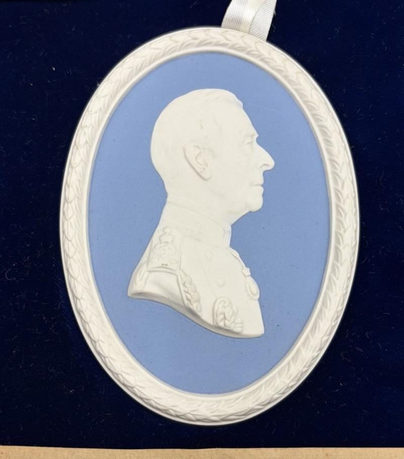 Admiral of the Fleet The Earl Mountbatten of Burma Wedgwood Table Medallion Issue 344/750 With Autograph