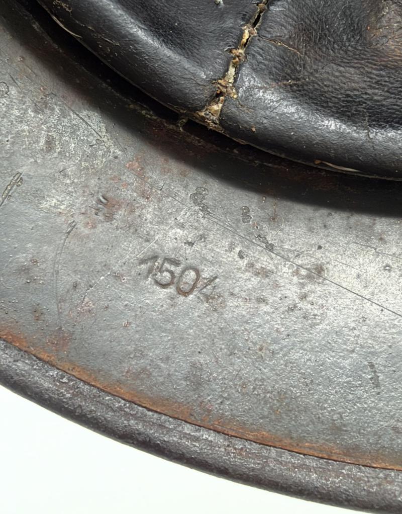 Single Decal German Army SE62 M40 Shrapnel Damage KIA Helmet
