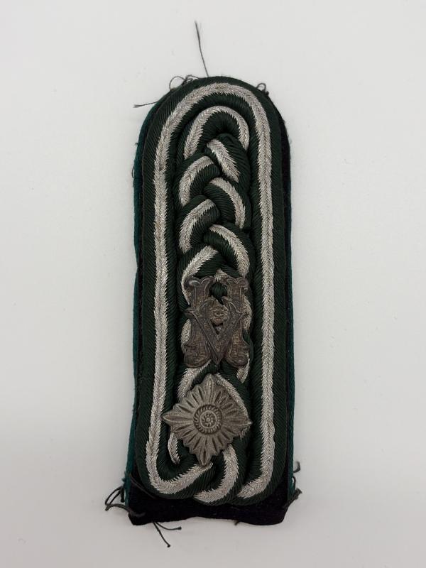 German Army Administration Feldwebel Shoulder Board
