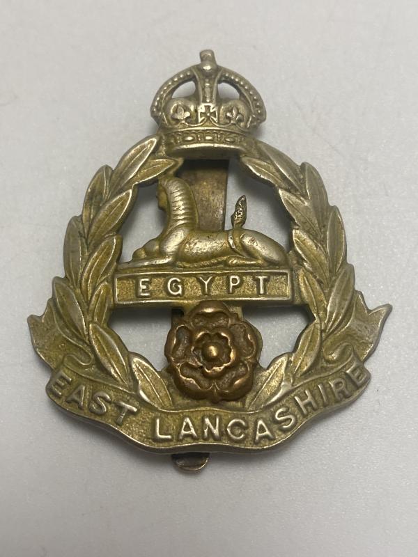 WW2 East Lancashire Regiment Cap Badge