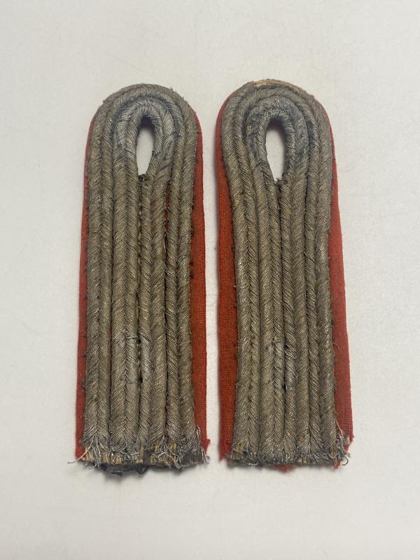 German Army Artillery Leutnant Shoulder Boards